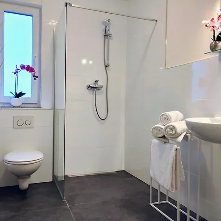 Witte Hus For 6 Guests With 3 아파트 지슈타흐트