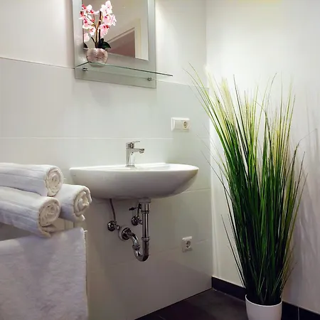 Witte Hus For 6 Guests With 3