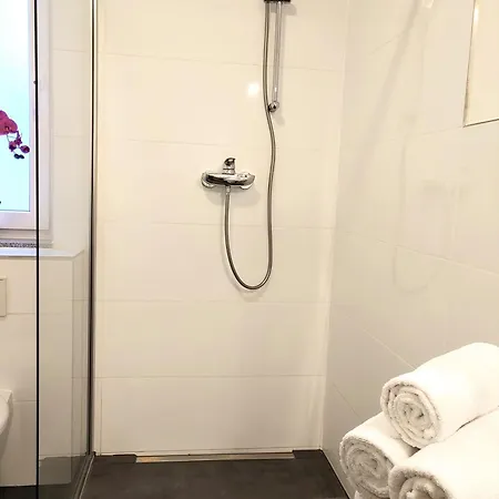 아파트 Witte Hus For 6 Guests With 3